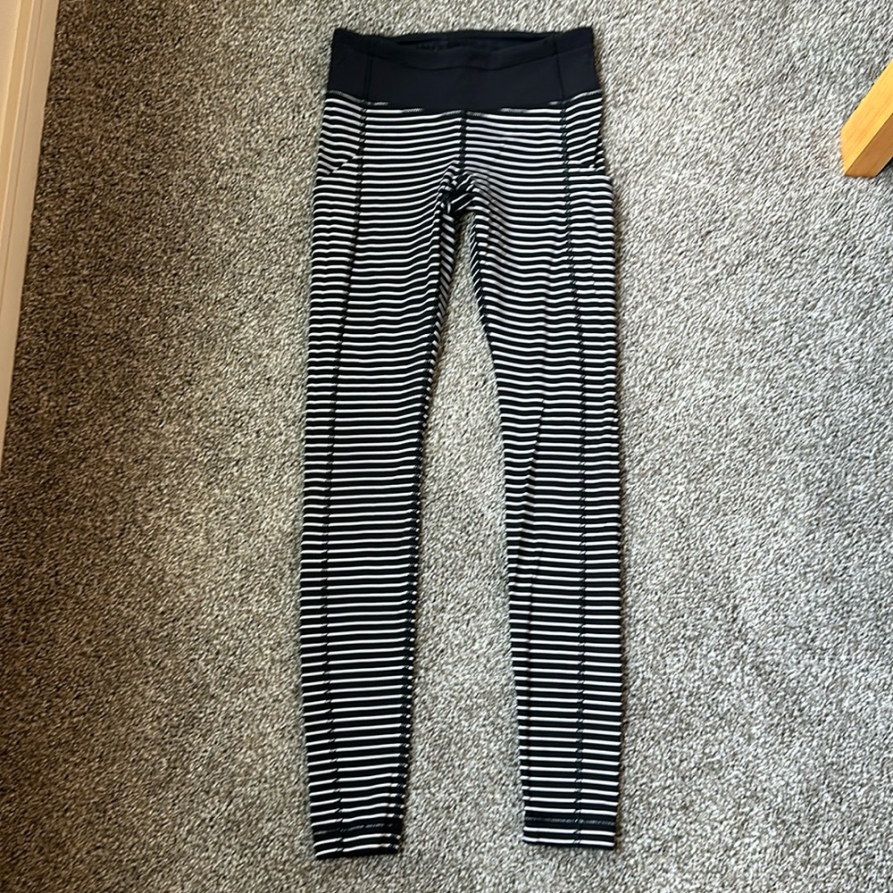 Lululemon leggings - size 4